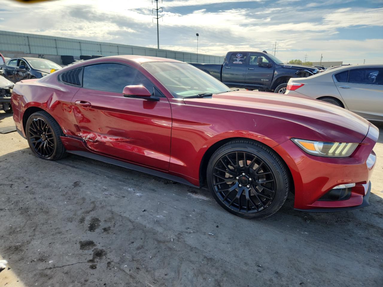 Ford Mustang Image 4