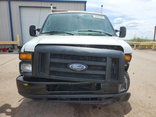 Ford Econoline E150 Van Image 3