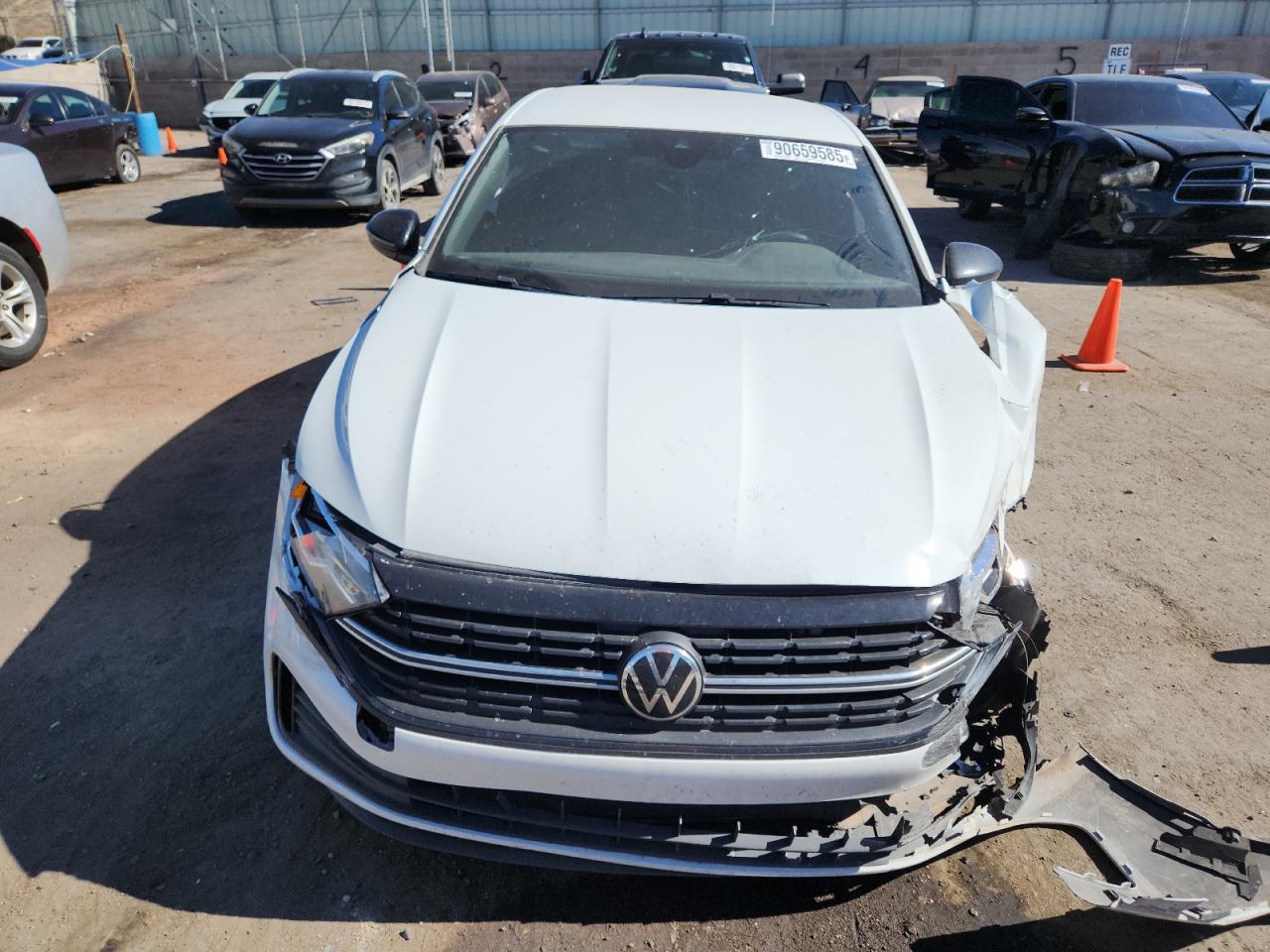 Volkswagen Jetta Sport Image 4