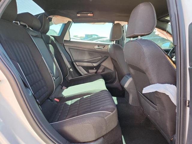 Volkswagen Jetta Sport Image 9