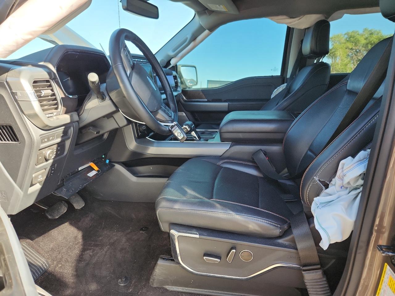 Ford F-150 Supercrew Image 9