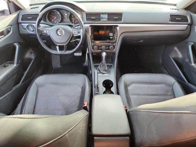 Volkswagen Passat S Image 9