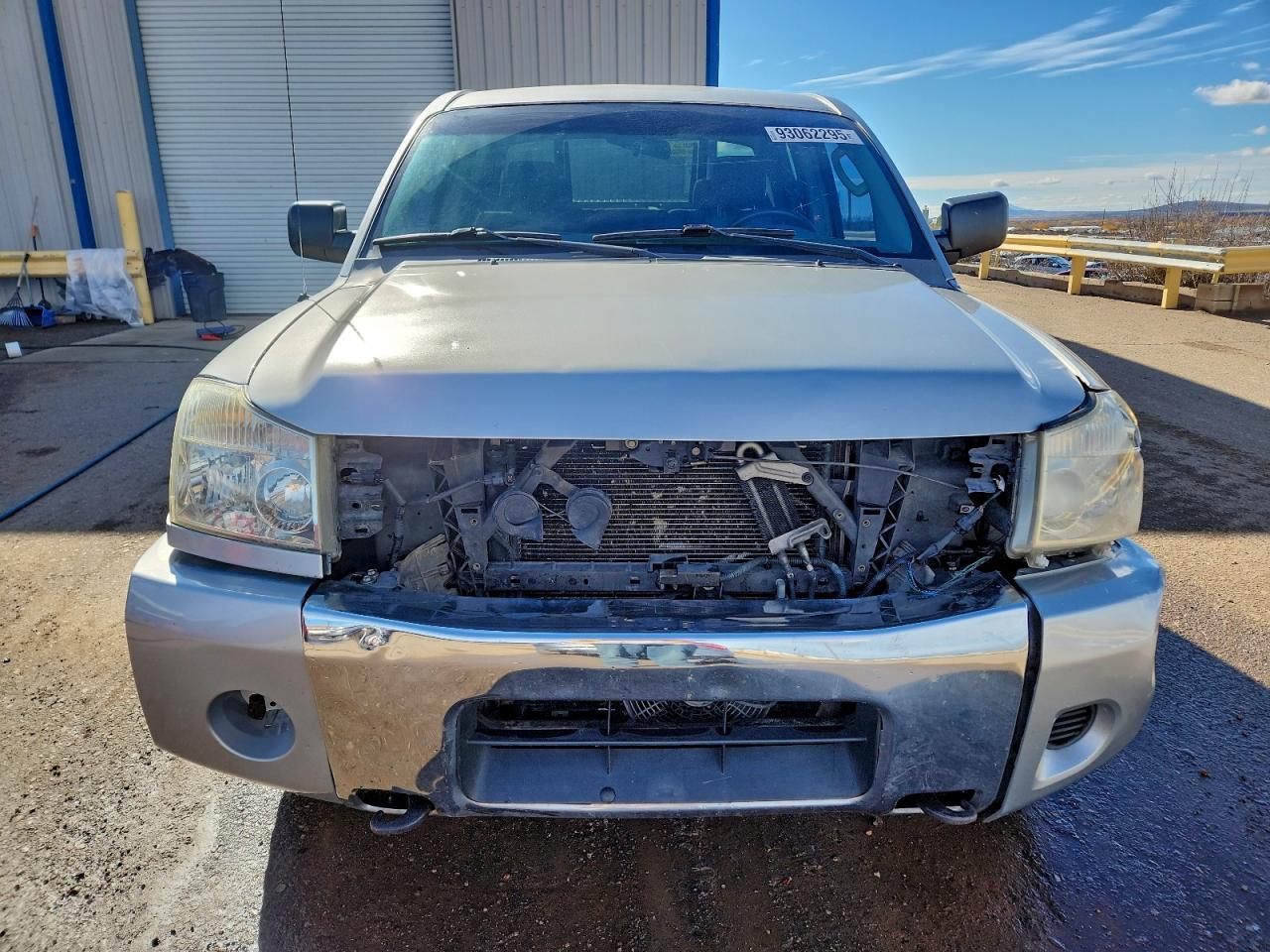 Nissan Titan Xe Image 6