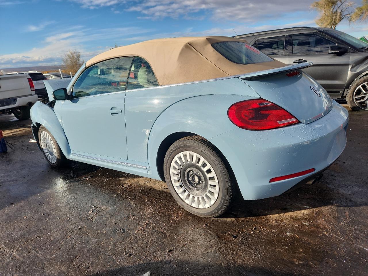 Volkswagen Beetle 1.8t Image 11