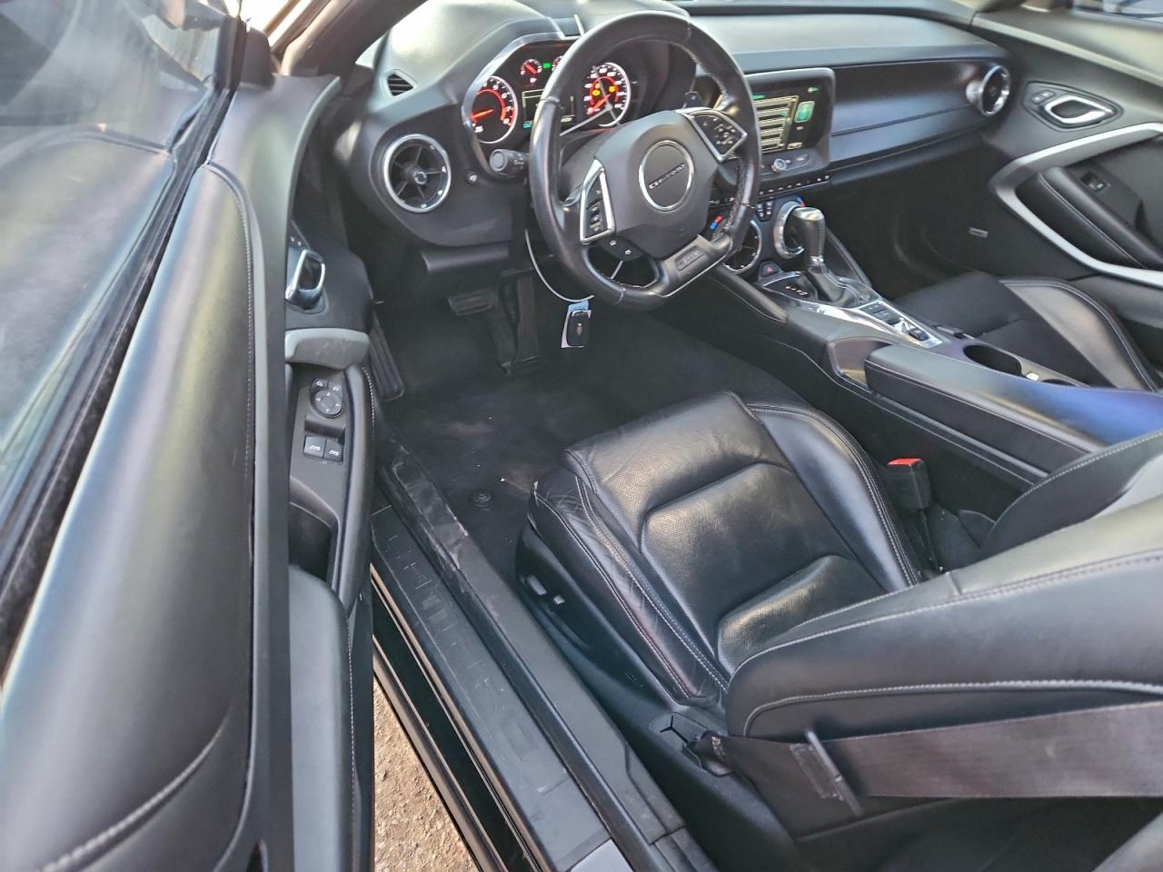 Chevrolet Camaro Lt Image 3