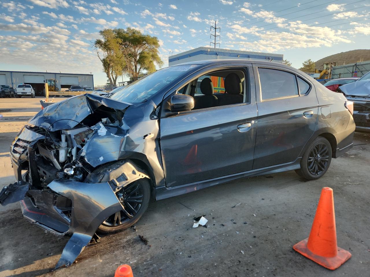 Mitsubishi Mirage G4 Es Image 1