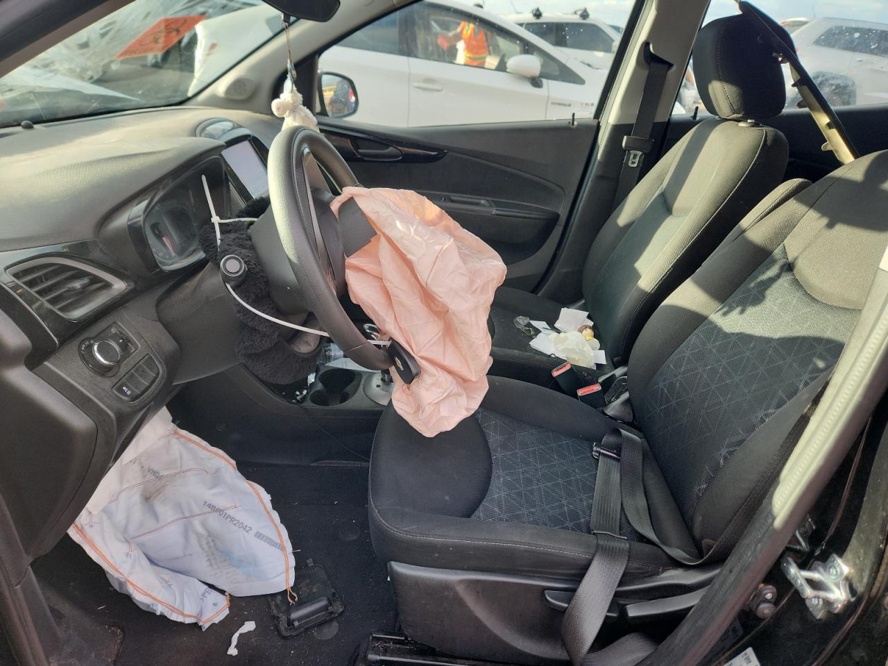 Chevrolet Spark 1lt Image 4