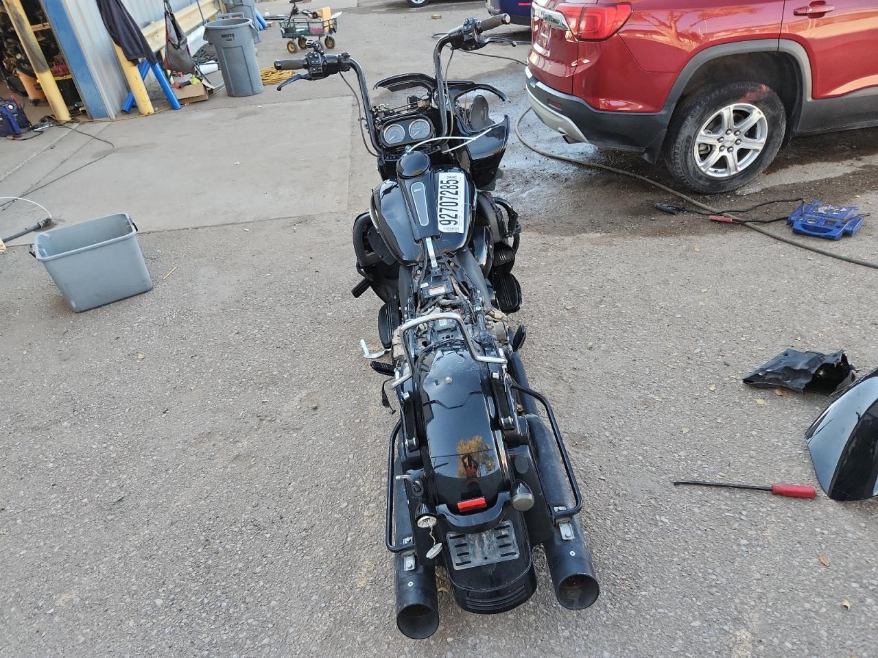 Harley-Davidson Fl Road Glide Special Image 4