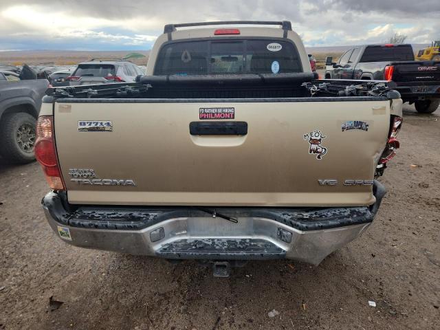 Toyota Tacoma Double Cab Image 3