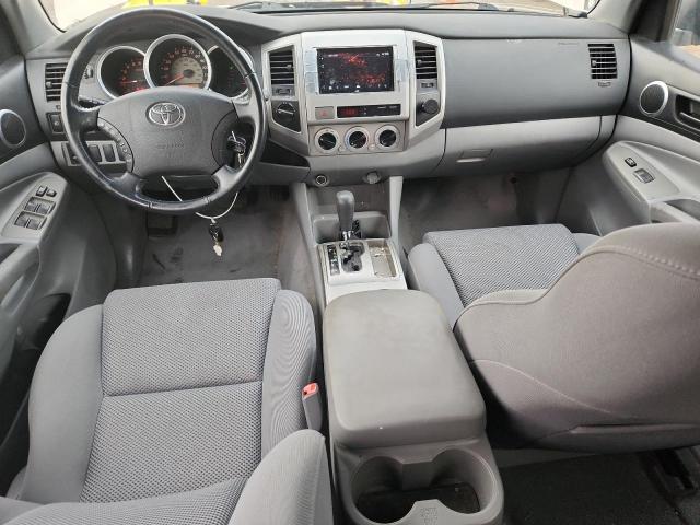 Toyota Tacoma Double Cab Image 4