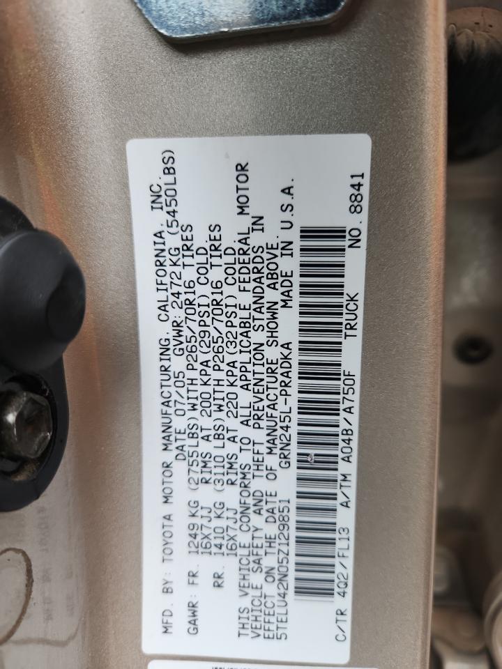 Toyota Tacoma Double Cab Image 10