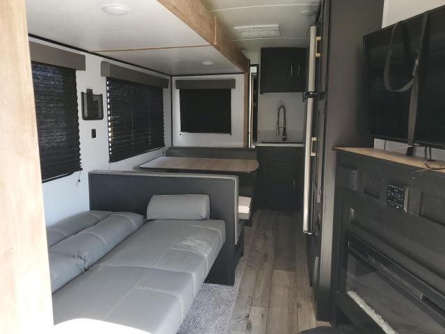 Keystone Trailer Image 7