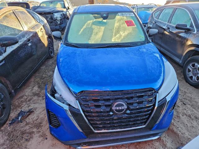 Nissan Kicks S Image 7