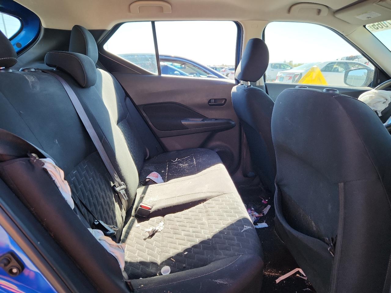 Nissan Kicks S Image 11