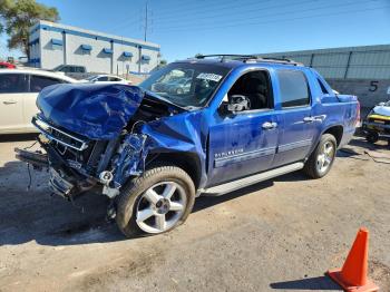 Salvage Chevrolet Avalanche