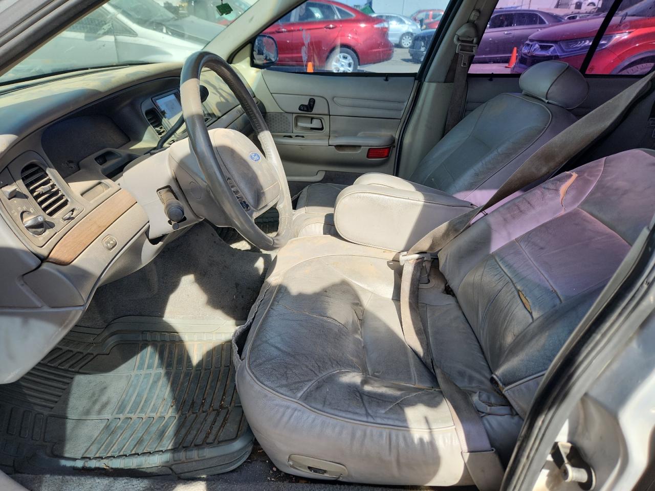 Ford Crown Vic Lx Image 7