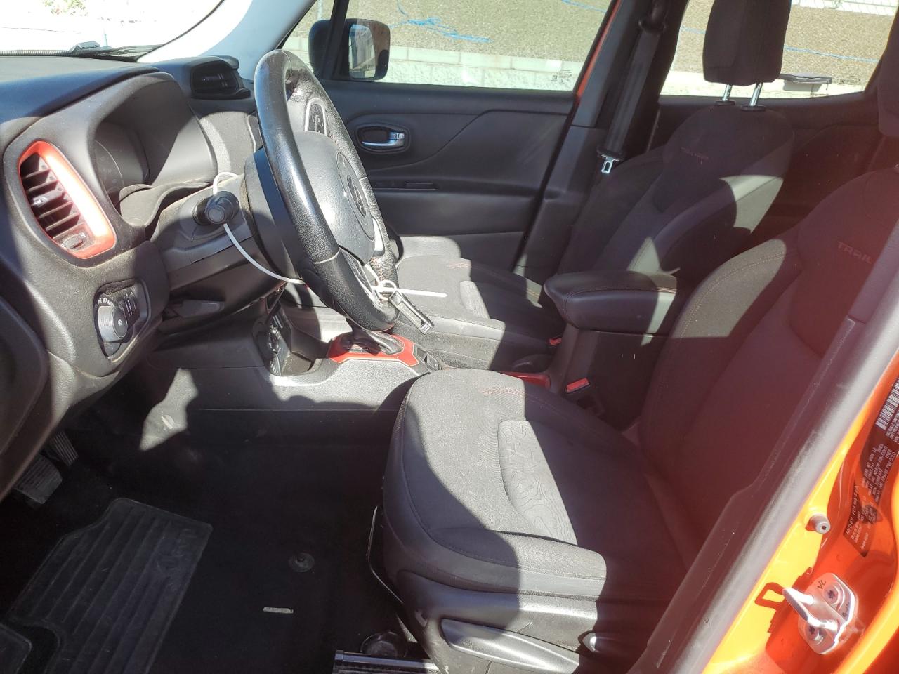 Jeep Renegade Trailhawk Image 2