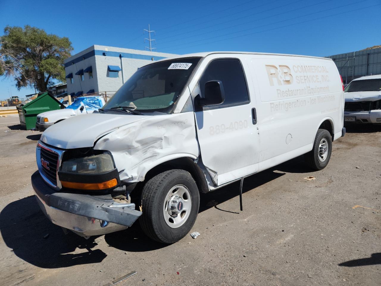 GMC Savana G2500 Image 1