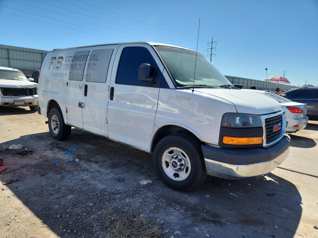 GMC Savana G2500 Image 3
