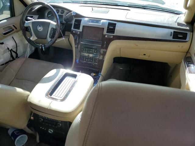 Cadillac Escalade Luxury Image 12
