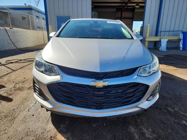 Chevrolet Cruze Ls Image 2