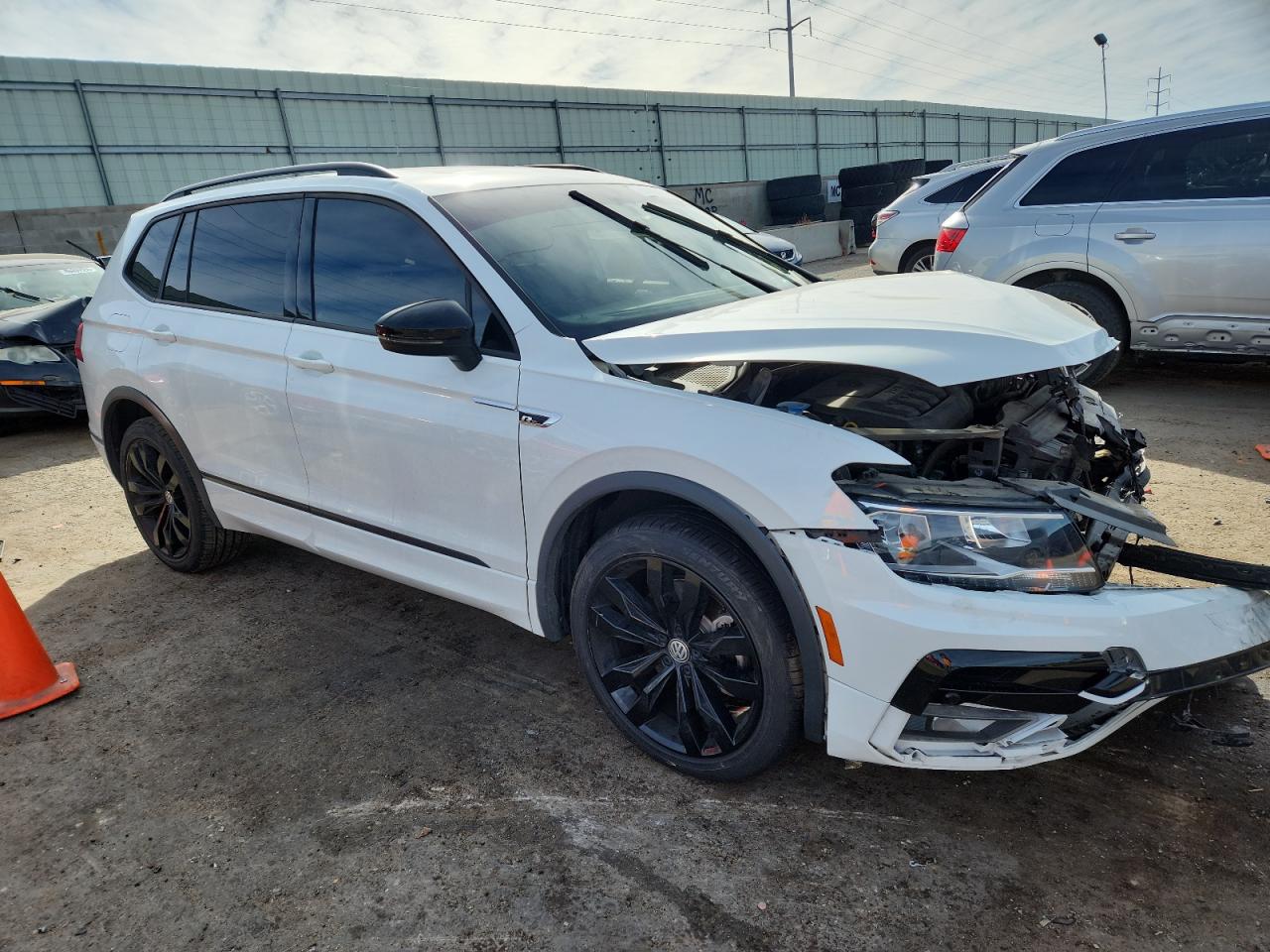 Volkswagen Tiguan Se Image 8