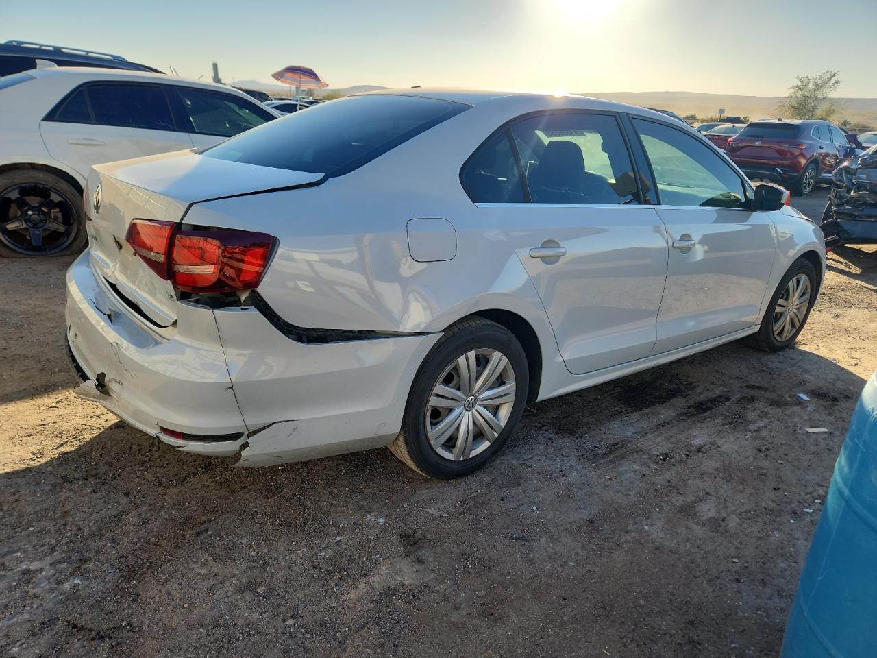 Volkswagen Jetta S Image 5