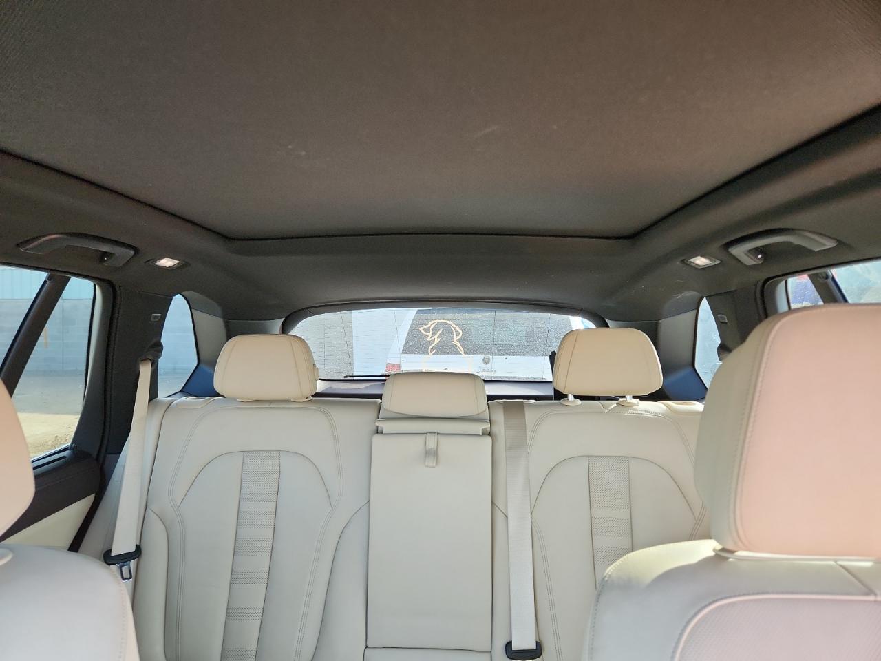 BMW X Series Xdrive40i Image 11