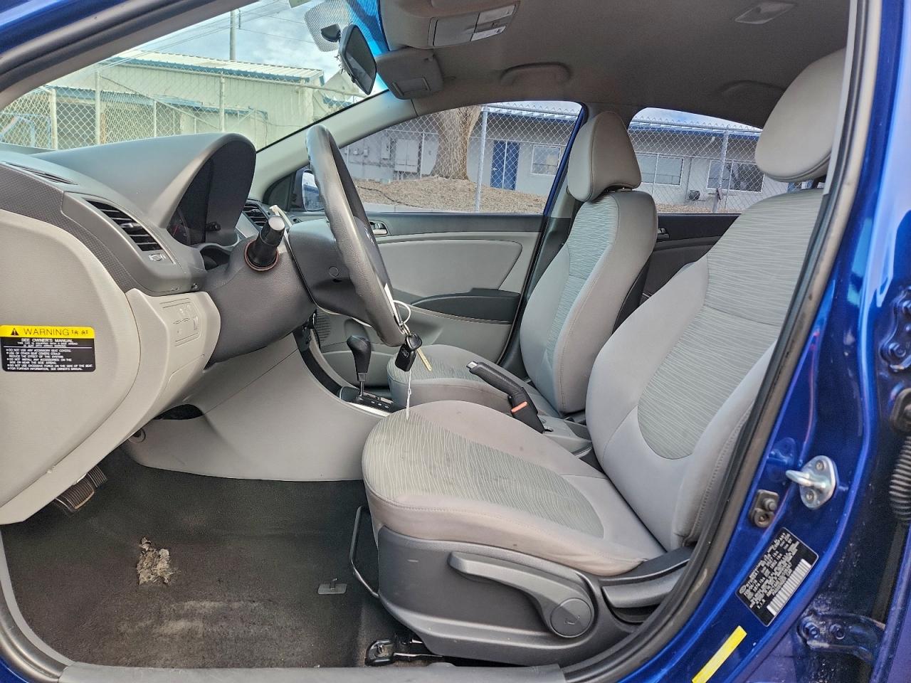 Hyundai ACCENT Se Image 6