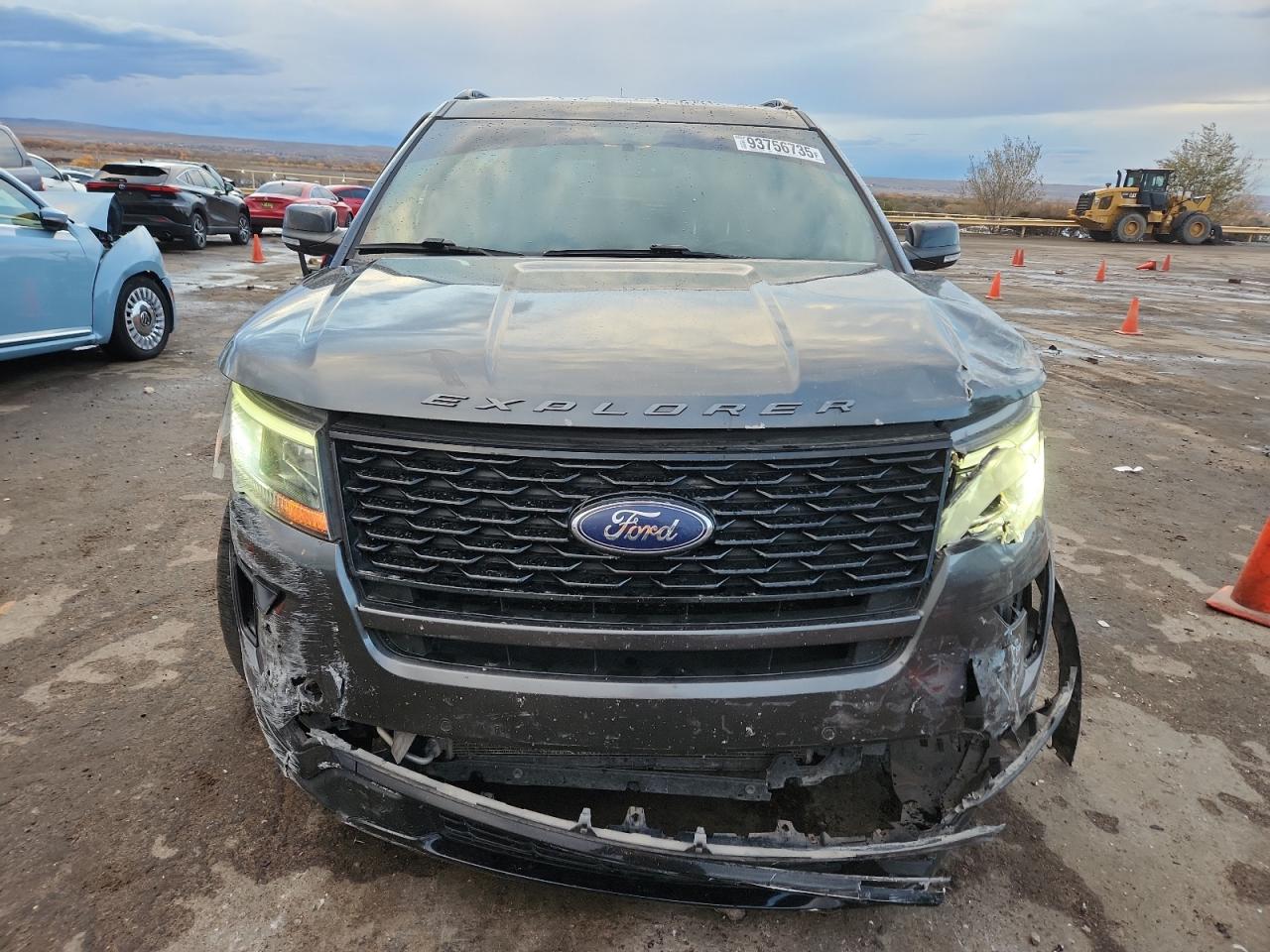 Ford Explorer Sport Image 5