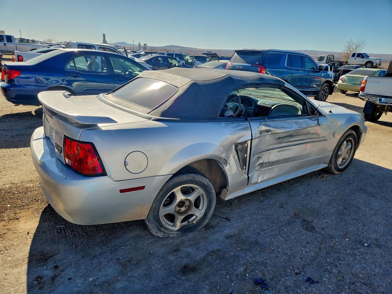 Ford Mustang Image 11