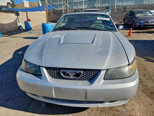 Ford Mustang Image 8