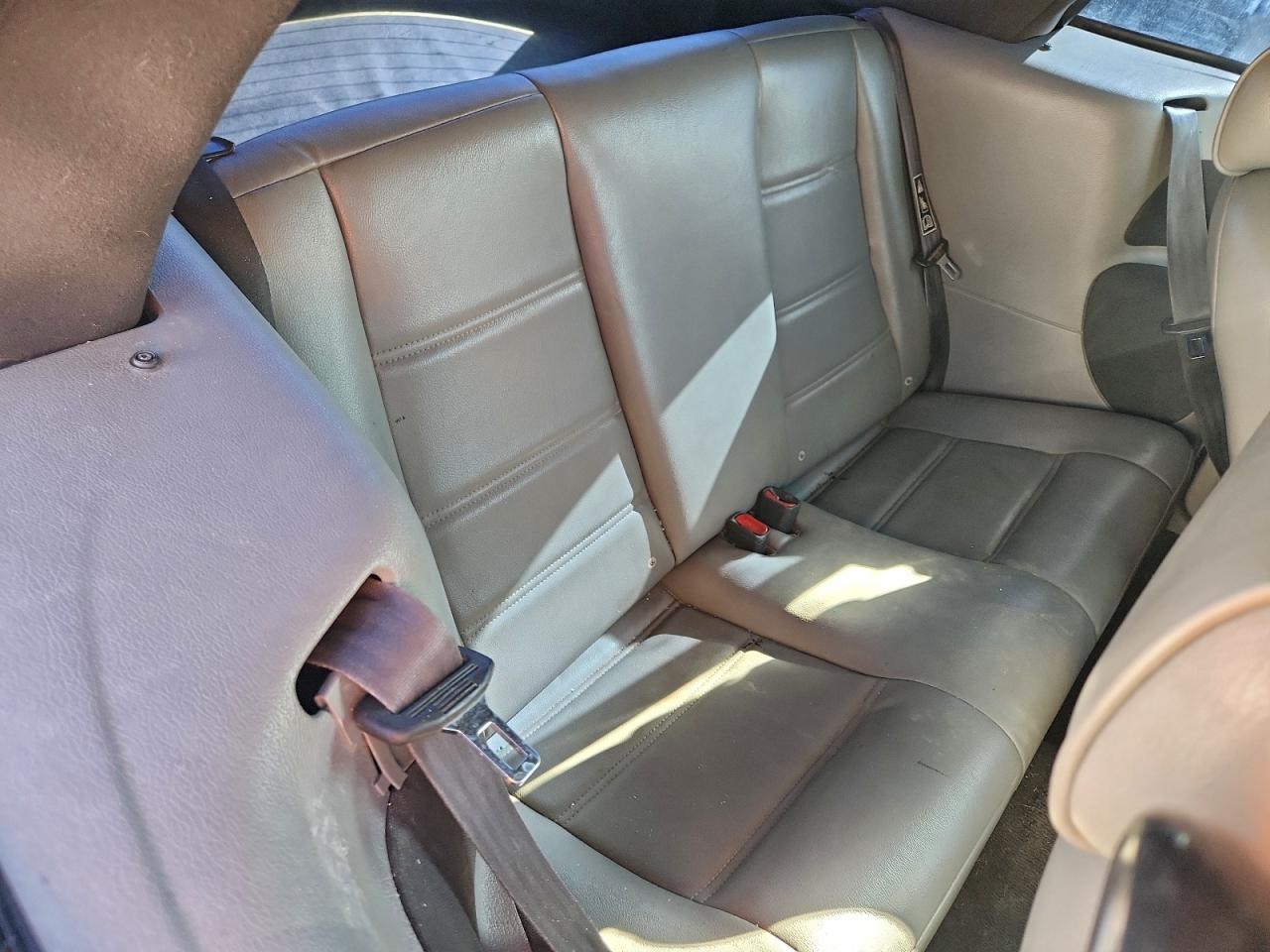 Ford Mustang Image 12