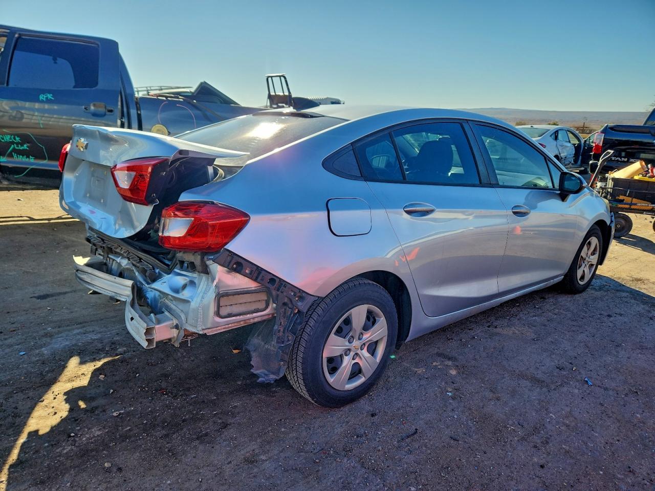 Chevrolet Cruze Ls Image 5