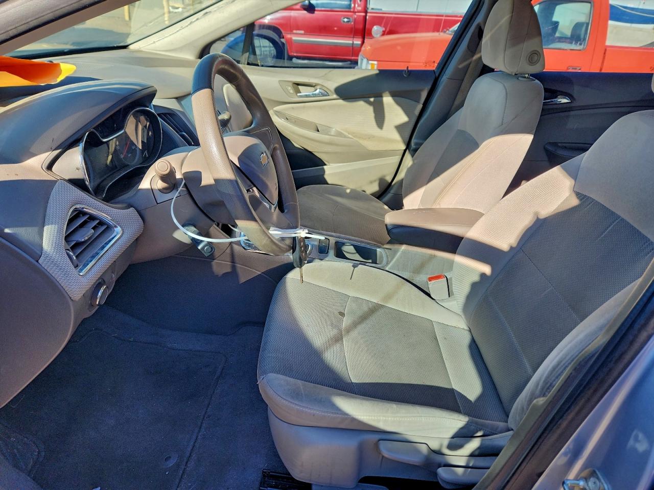 Chevrolet Cruze Ls Image 9