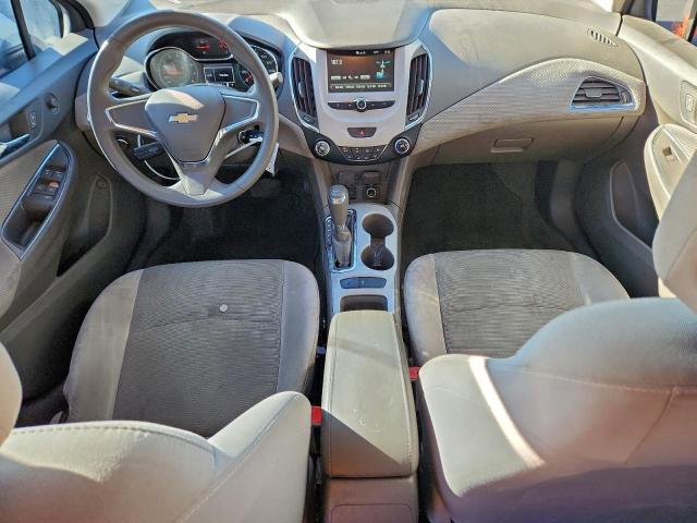 Chevrolet Cruze Ls Image 4