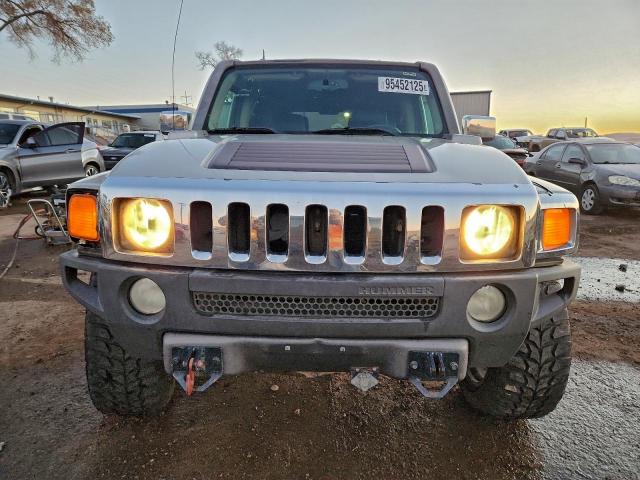 HUMMER H3 Image 3