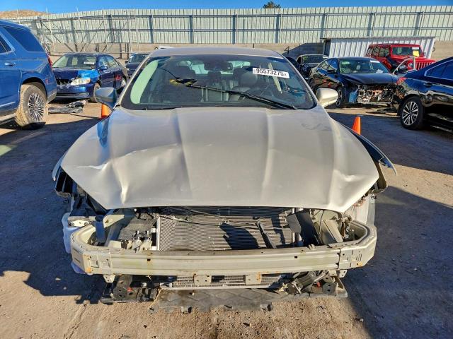 Ford Fusion Titanium Phev Image 9