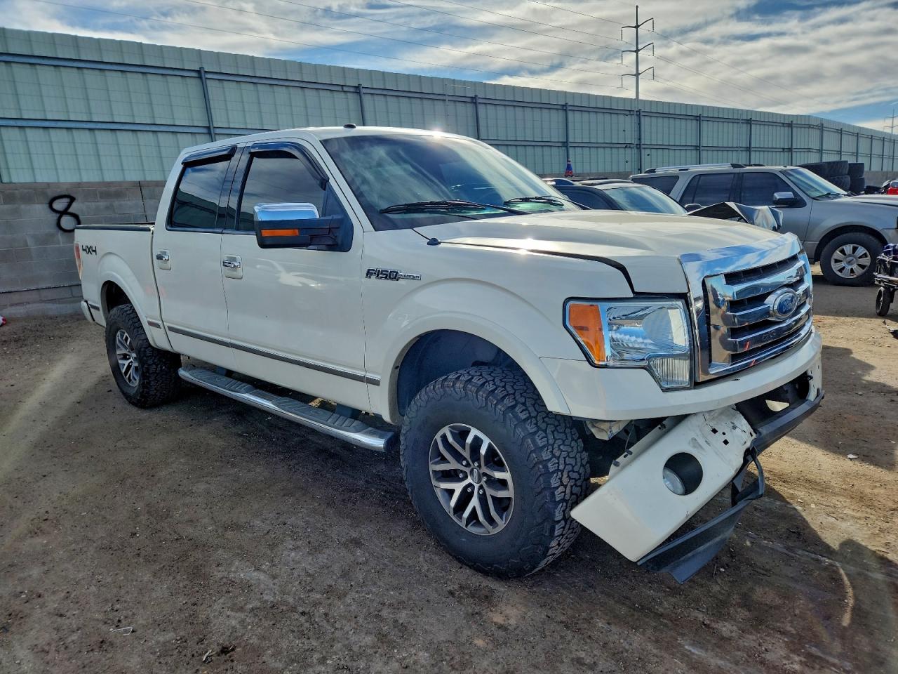 Ford F-150 Supercrew Image 6