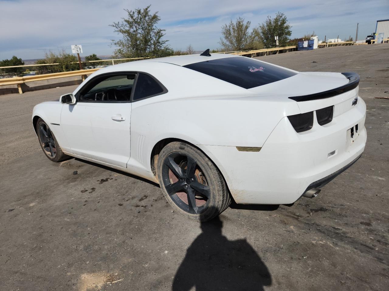 Chevrolet Camaro Ls Image 2