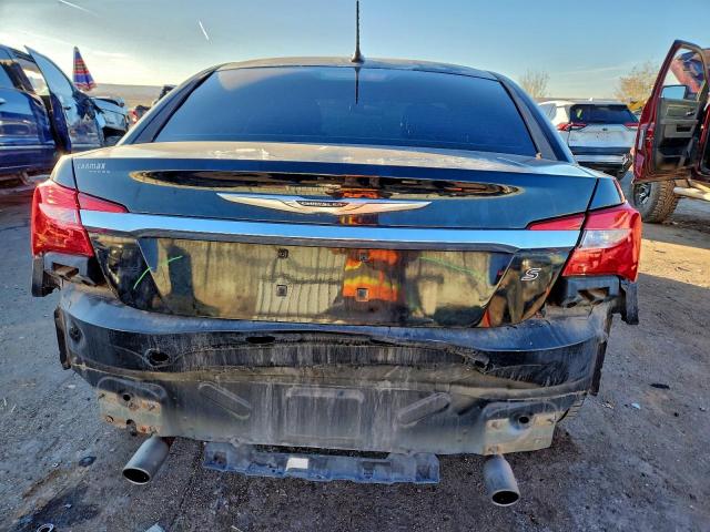 Chrysler 200 Limited Image 5