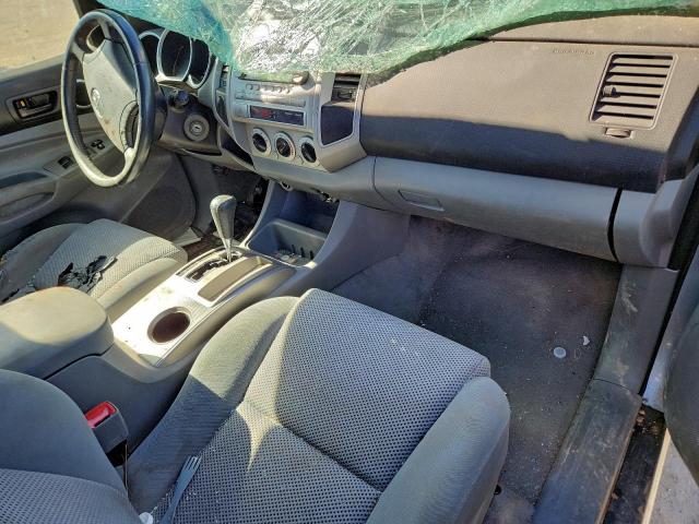 Toyota Tacoma Double Cab Image 10