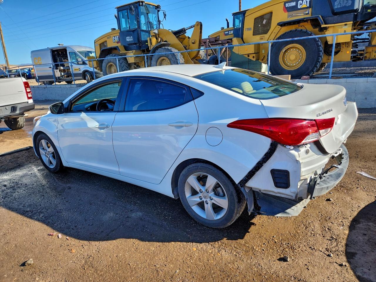 Hyundai ELANTRA Gls Image 8