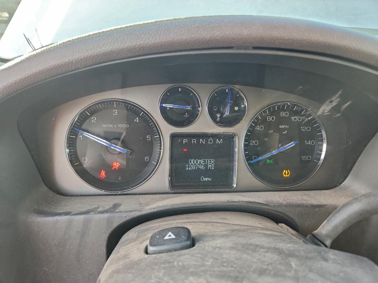 Cadillac Escalade Luxury Image 4