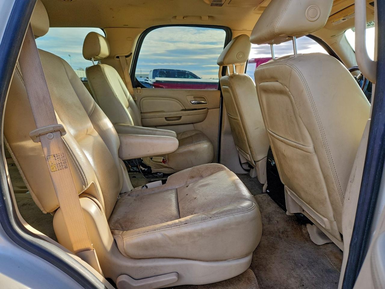 Cadillac Escalade Luxury Image 7