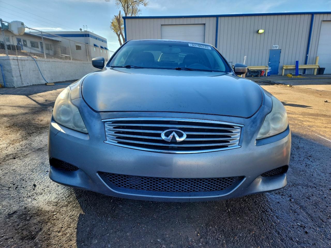 INFINITI G37 Base Image 3