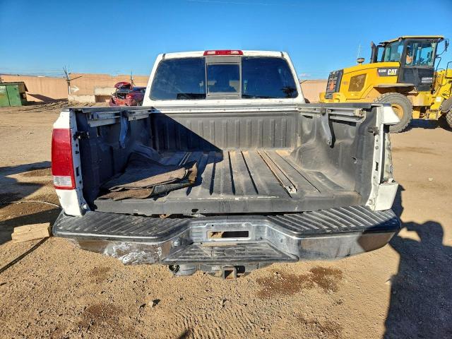 Nissan Titan Xe Image 10