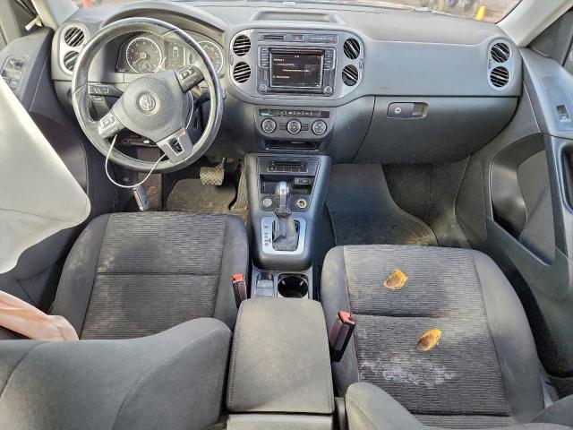 Volkswagen Tiguan S Image 9