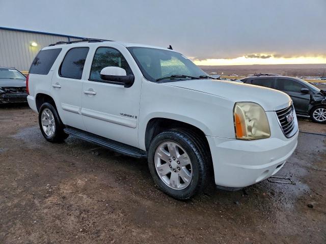 GMC Yukon Image 2