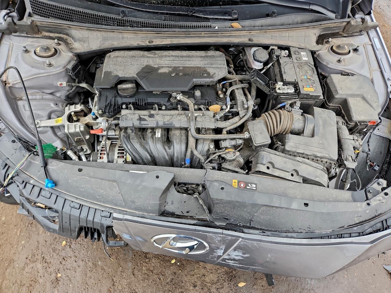 Hyundai ELANTRA Sel Image 8